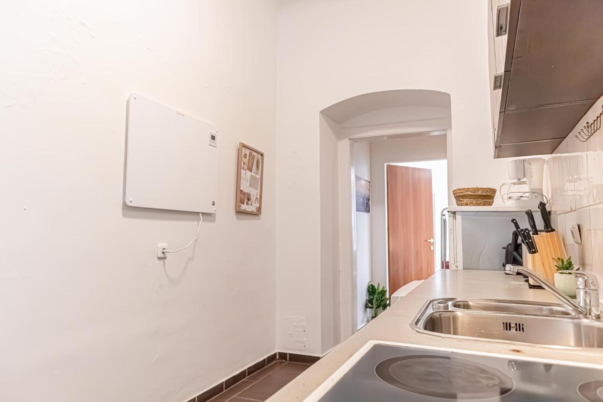 Economy Living- 1br In The Heart Of * Wenen
