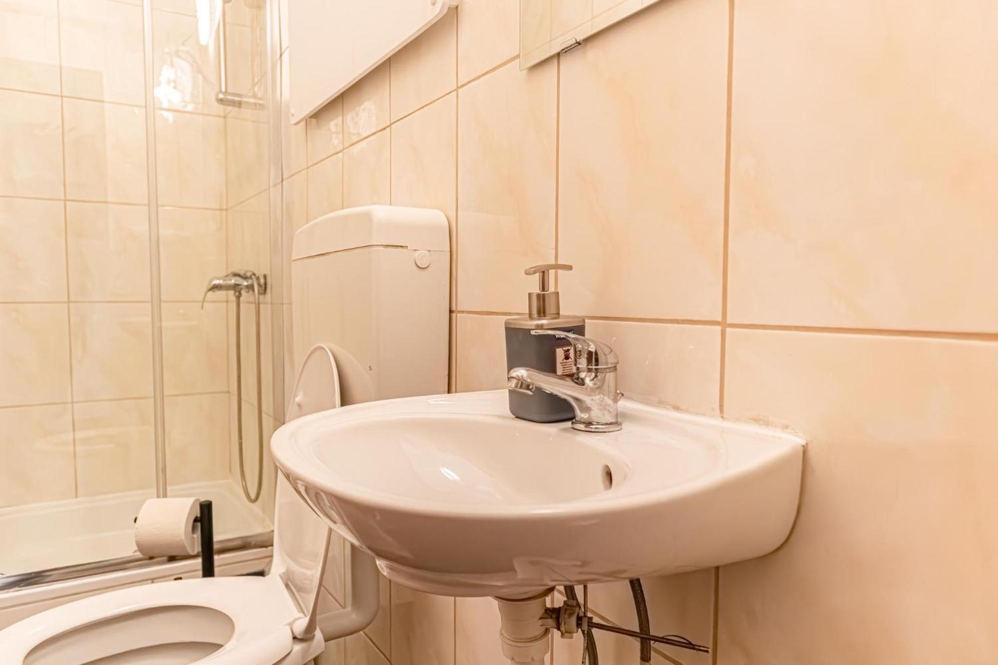Apartment Economy Living- 1br In The Heart Of